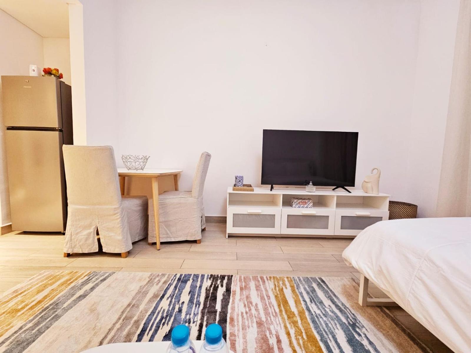 Cozy In Yas Island With Canal View Апартаменти Абу-Дабі